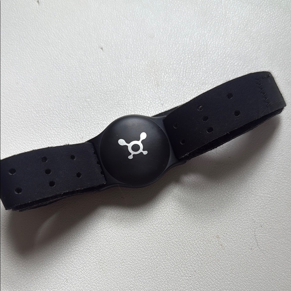 Orangetheory Beatburn Black Arm & Wristband with Breathable Design
